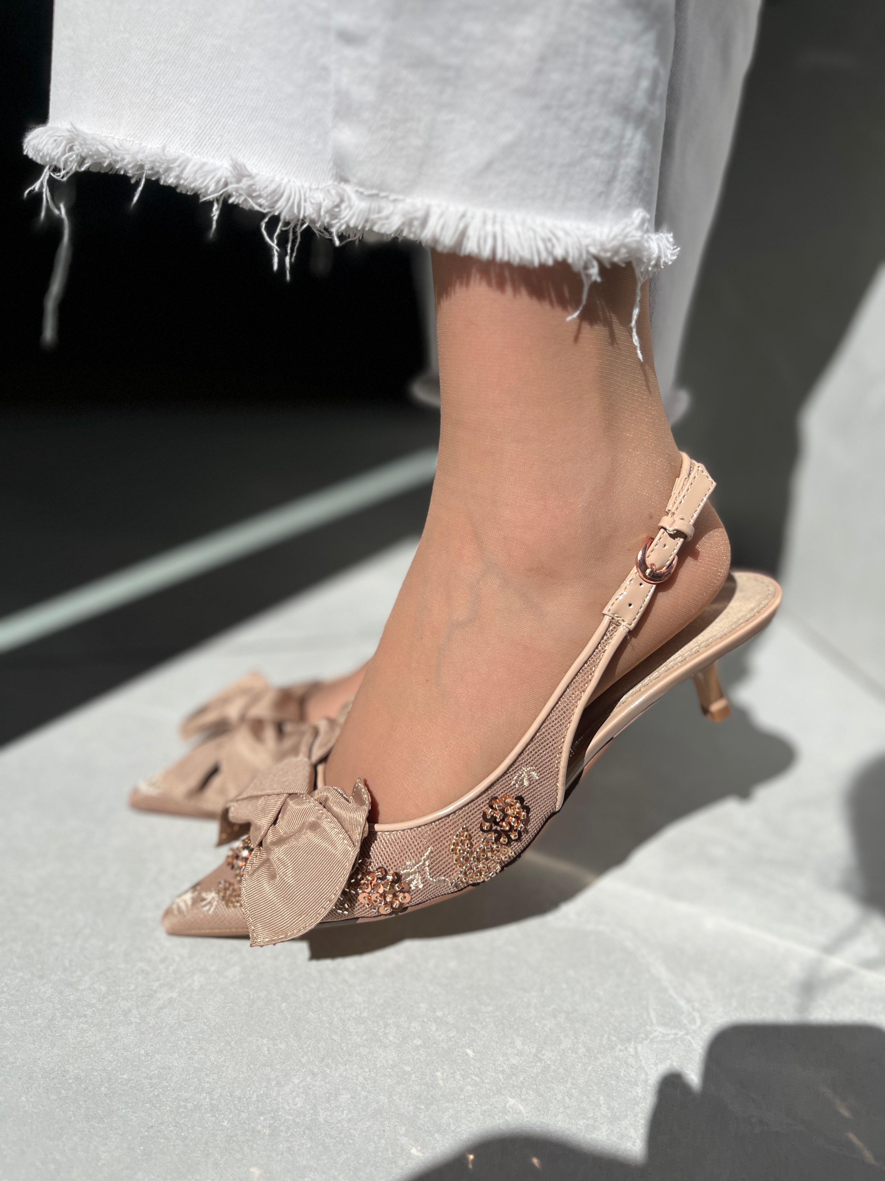 Zapato destalonado tacón bajo Corina