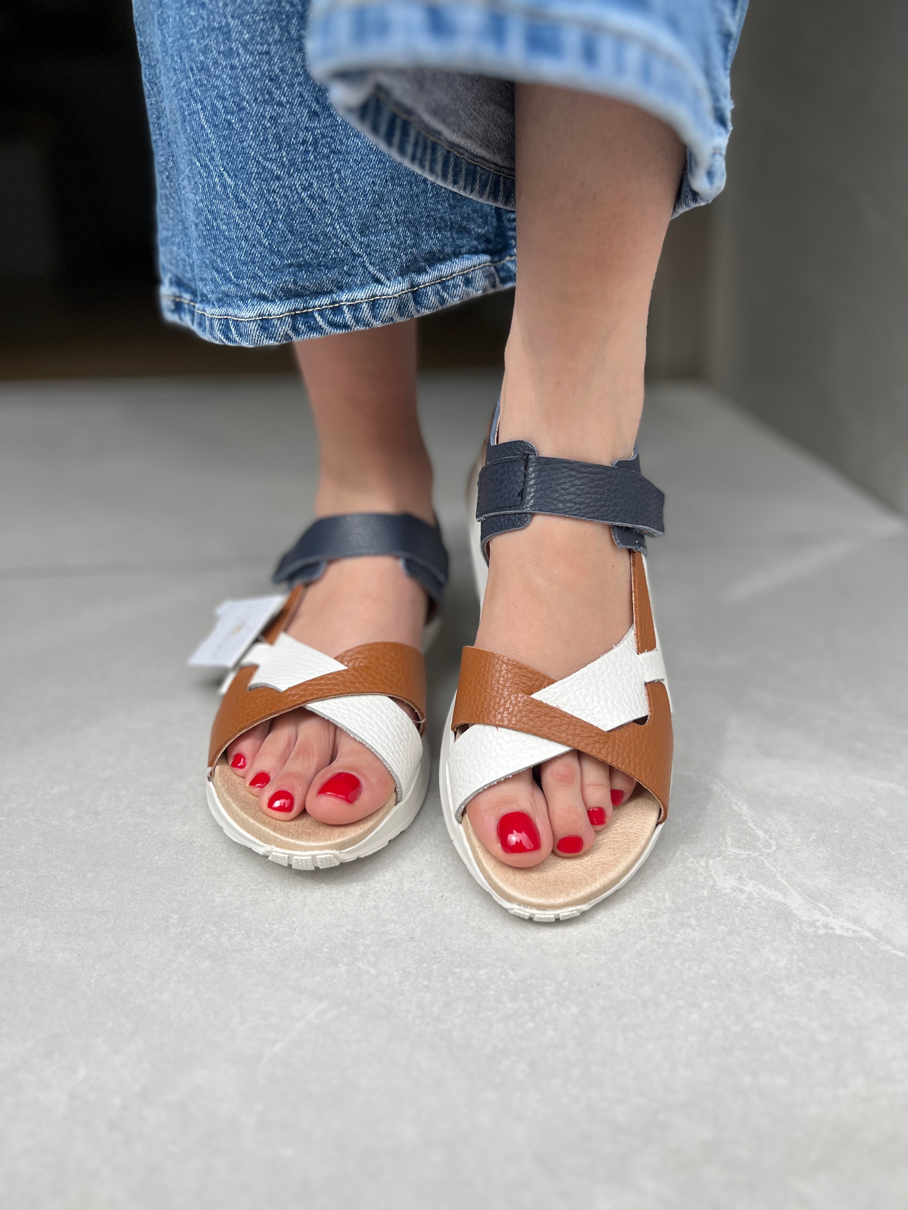Sandalia Velcro Pitillos