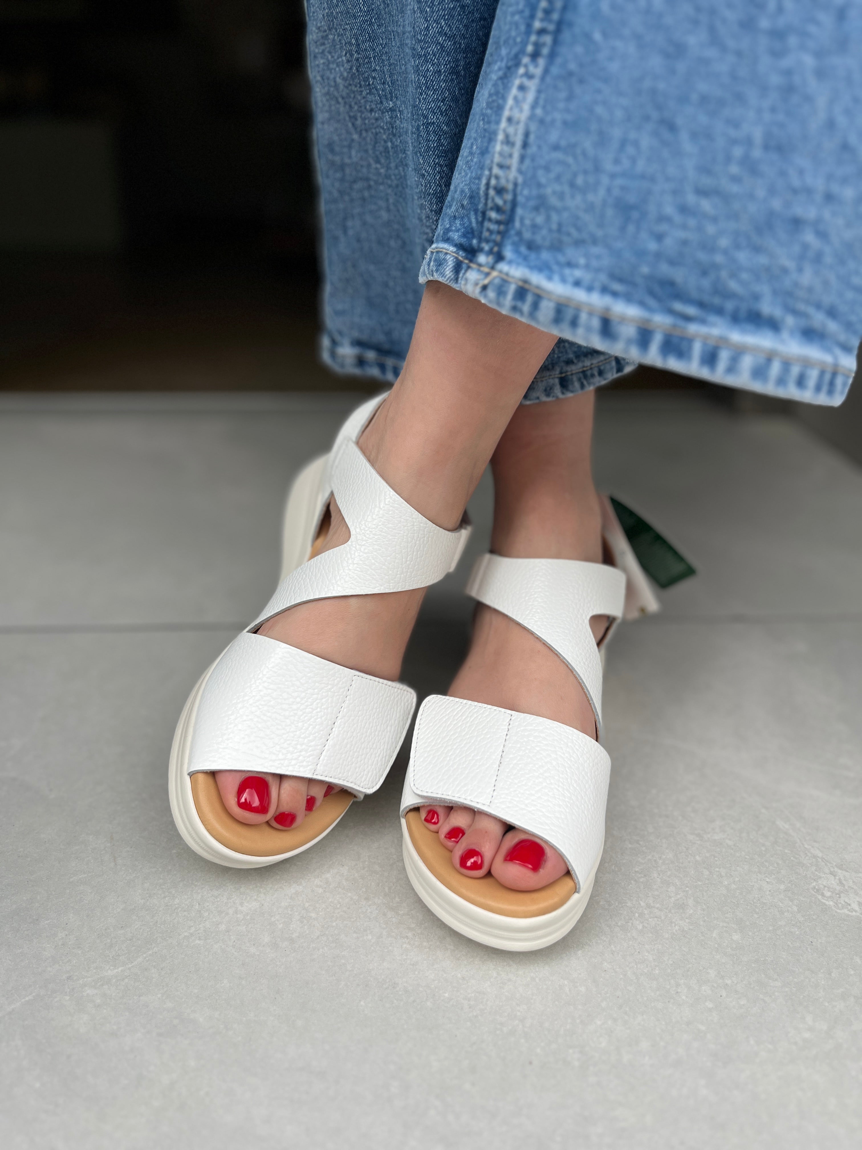 Sandalia Velcro Pitillos