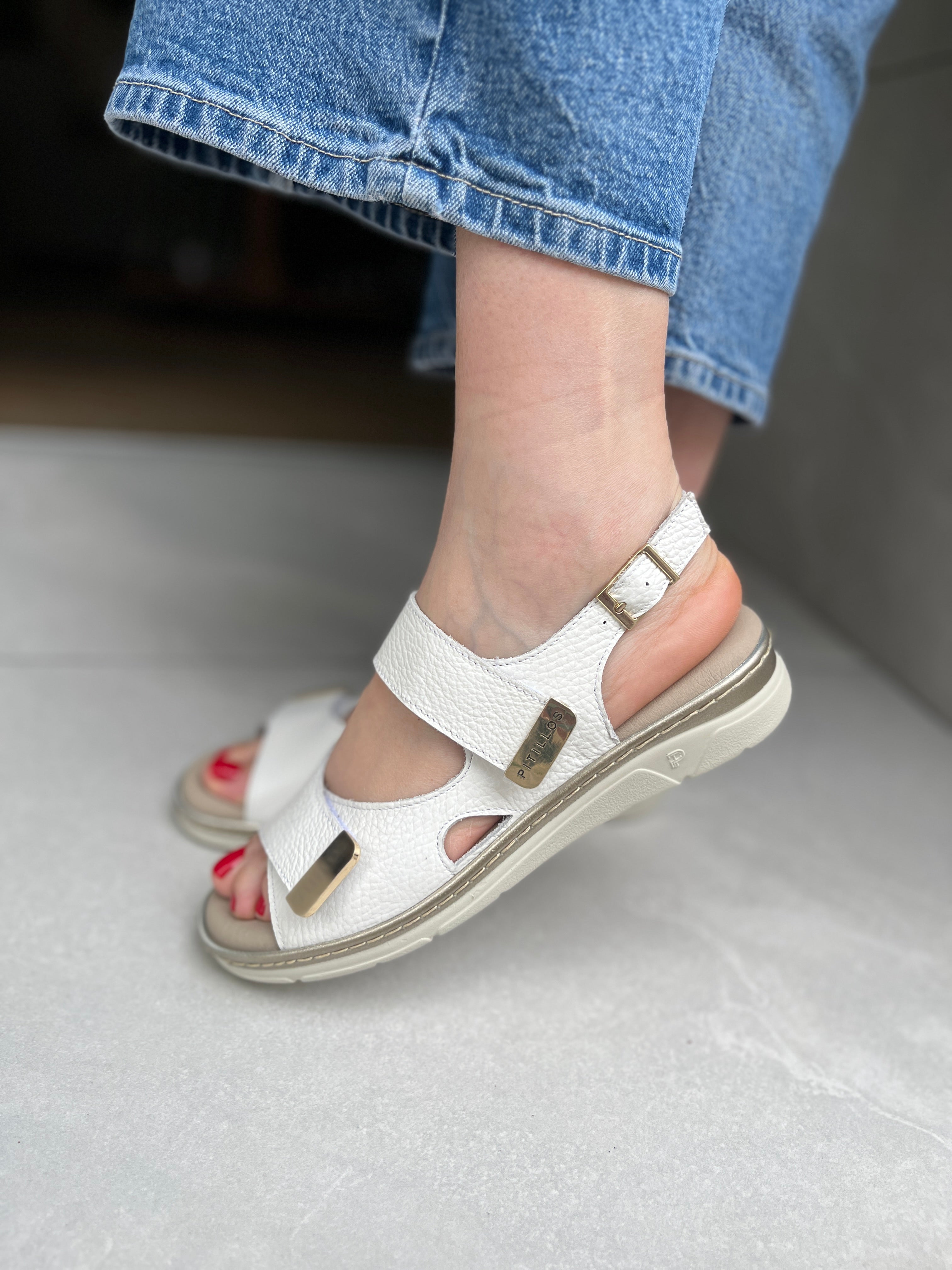 Sandalia Velcro Plana Pitillos
