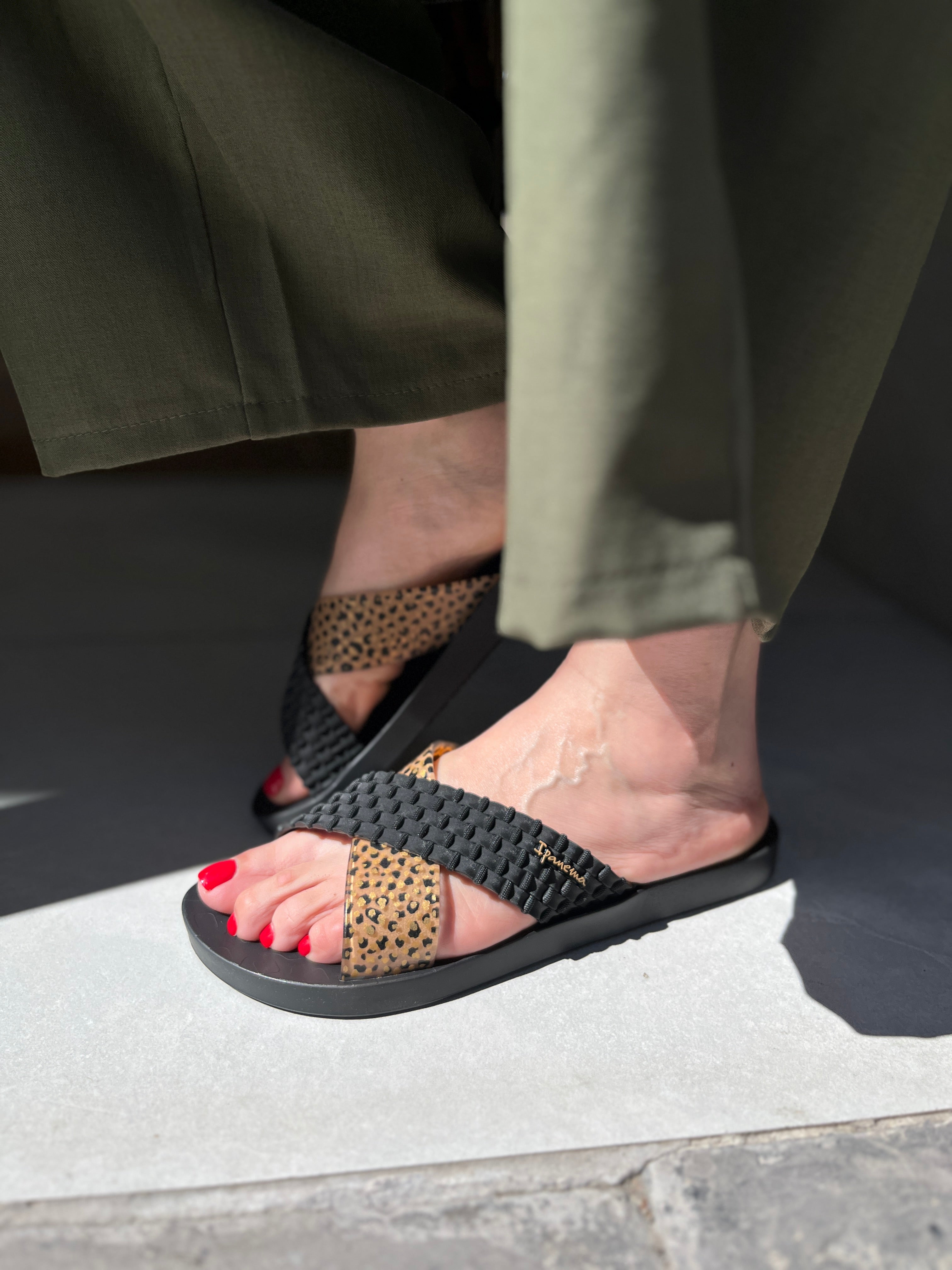 Chancla Negro/Leopardo Ipanema