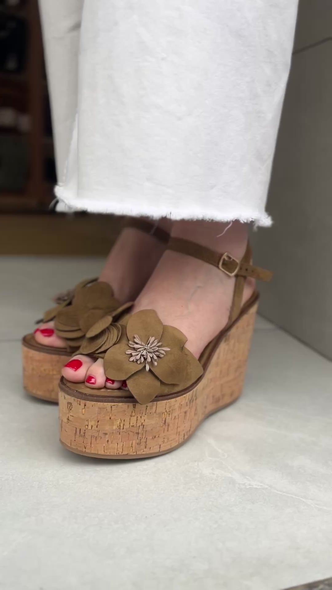Sandalias con cuña CORINA